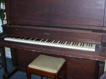 Piano Behing (Antique)
